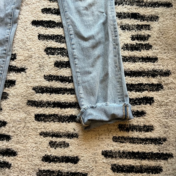 Good American Good Boy Denim Jeans Frayed Hem 8 - Picture 6 of 6